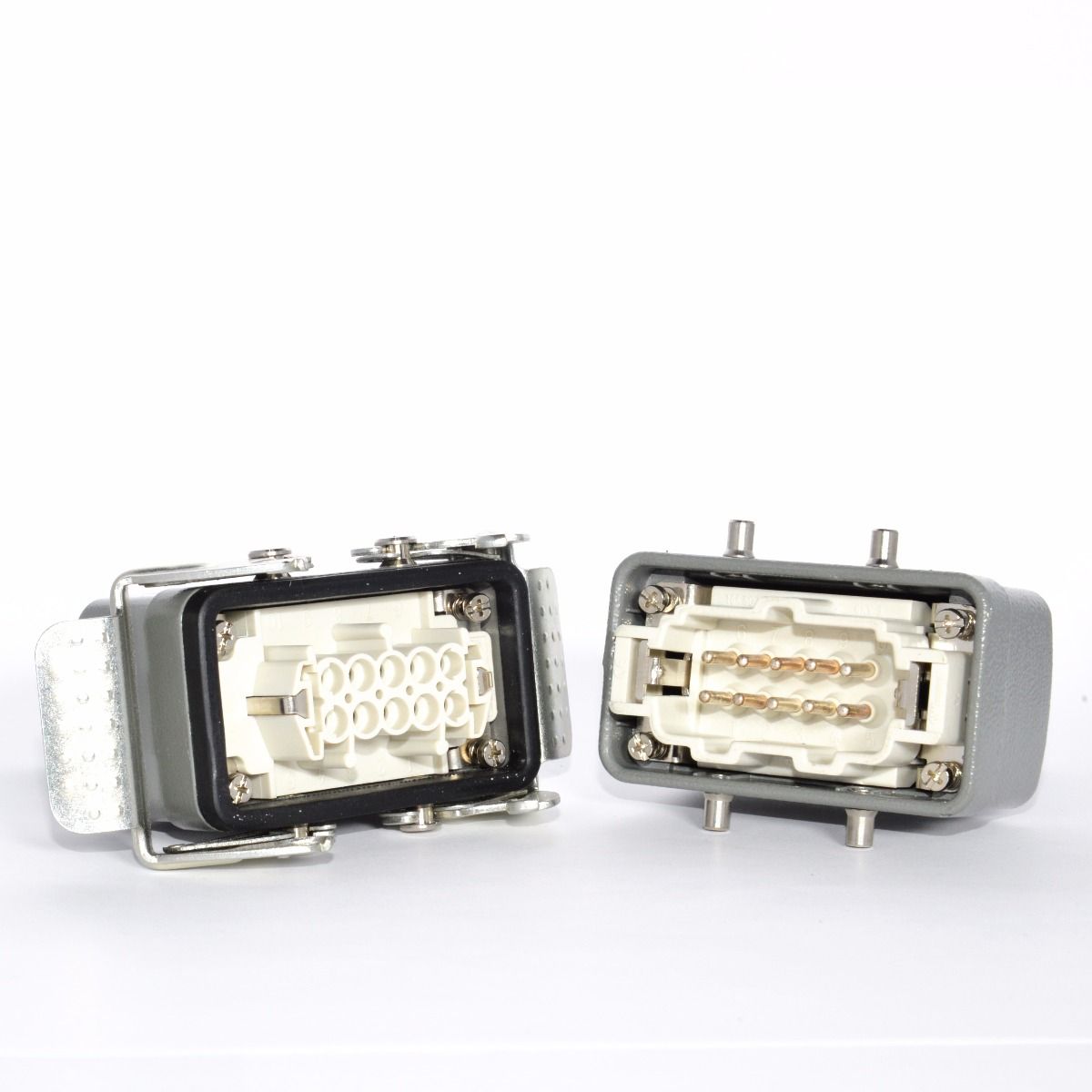 Imel Park Fiches et Prises <strong>10 BROCHES volant</strong>